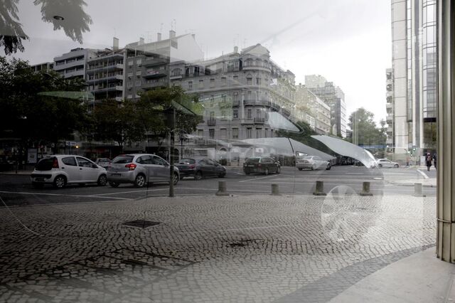 Venda de carros dispara no último mês antes do aumento do imposto