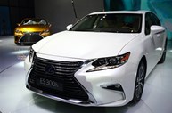 Lexus ES 300h 