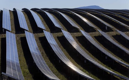 Governo dá luz verde a seis centrais fotovoltaicas no Alentejo e no Algarve