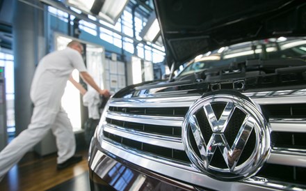 O dia num minuto: os motores da VW, as eólicas da EDP e os compromissos políticos