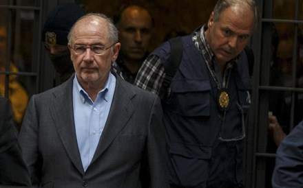 Rodrigo Rato fica em liberdade mas sem passaporte