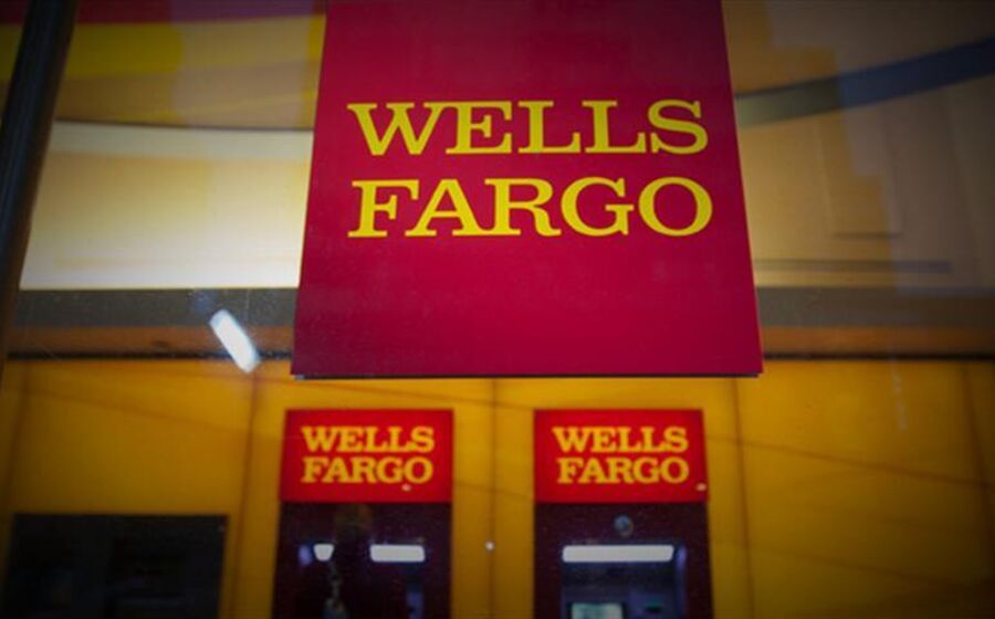 BLOOMBERG TV - Wells Fargo Profits Fall, But Still Beat Estimates