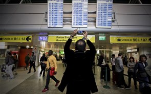 Controladores aéreos cancelam greve após nomeação de administração da NAV