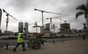 Sindicato estima que haja 80 mil portugueses em Angola com salários em atraso 