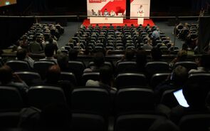 Sessao PS antonio costa militantes