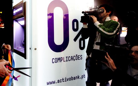ActivoBank “disponível para colaborar” na investigação a procurador