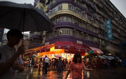 Parlamento de Hong Kong bate o pé à China