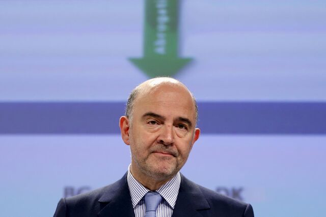 Moscovici defende Dijsselbloem: 'foi um bom presidente do Eurogrupo'