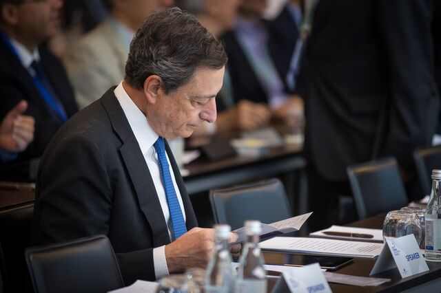 Draghi: 'Recuperação está no caminho certo, mas perdeu algum ritmo'