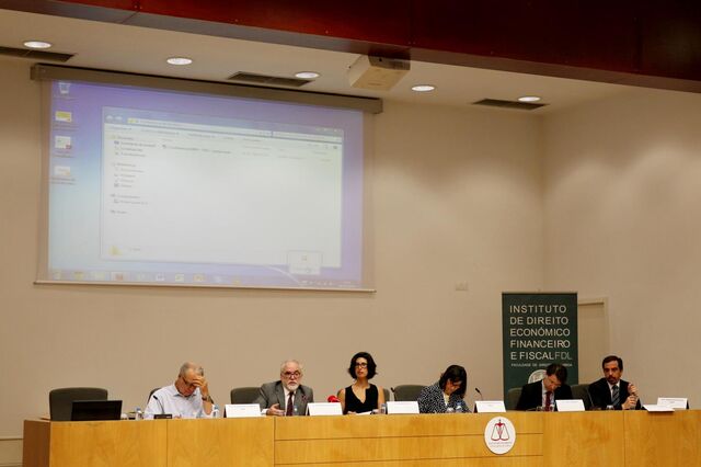 Descida da TSU também não convence fora do PS 