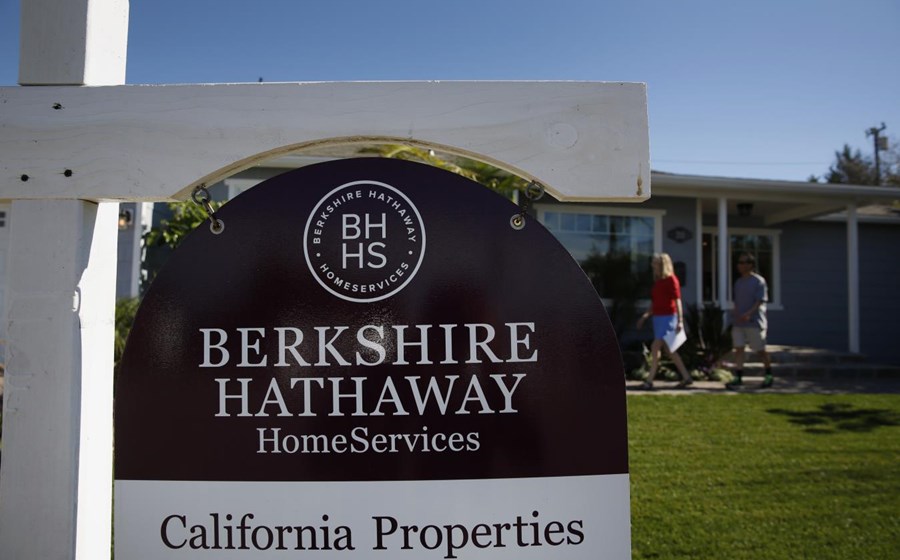 5 – Berkshire Hathaway (EUA). Vendas de 194,7 mil milhões de dólares, lucros de 19,9 mil milhões e activos de 534,6 mil milhões. Capitalização bolsista de 354,8 mil milhões de dólares.