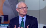 Michael Porter: EUA estão a perder a corrida na qualificação dos trabalhadores