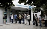 Filas nos multibancos na Grécia