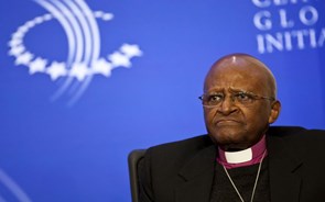 Desmond Tutu, Nobel da Paz anti-Apartheid, morre aos 90 anos