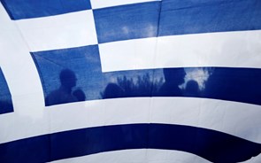 Bancos gregos disparam após valores de recapitalização da banca