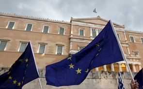 Parlamento grego deverá votar novo memorando apenas na sexta-feira