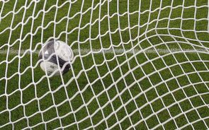 futebol bola baliza