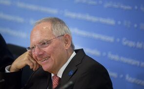 Schäuble: Itália deve manter o rumo de Renzi e investidores não devem ficar preocupados