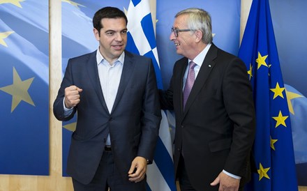 Bruxelas e governos europeus vão ajudar Tsipras a reformar a Grécia
