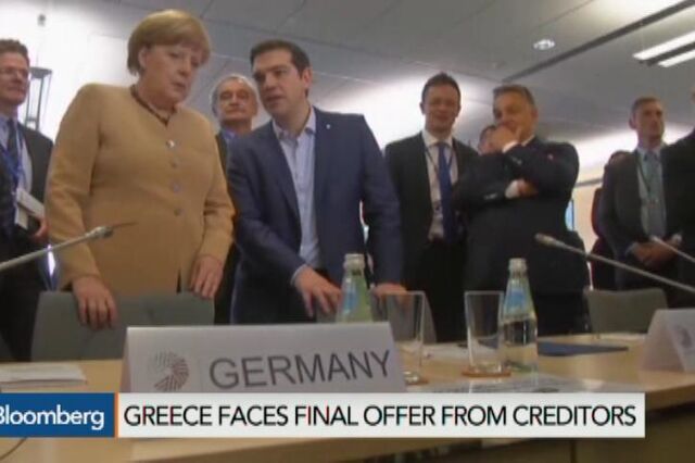 Tsipras em Bruxelas para receber a proposta final dos credores