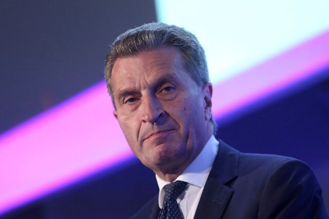 Comissário para o Orçamento da UE alerta para buraco anual de 10 mil milhões com o Brexit