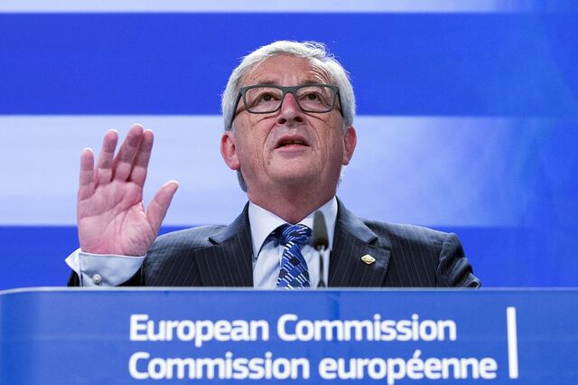Juncker quer alterar regras da Comissão Europeia após ida de Barroso para Goldman 