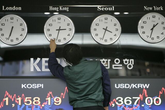 Hora muda no domingo. Relógios atrasam 60 minutos