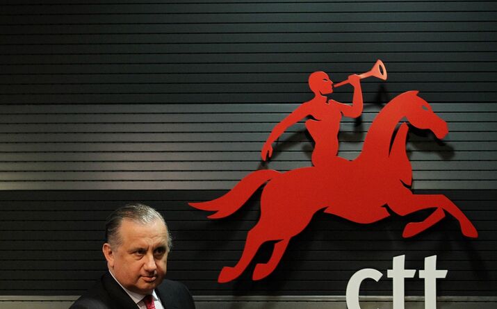 CTT. Taxa do dividendo acima de 9%