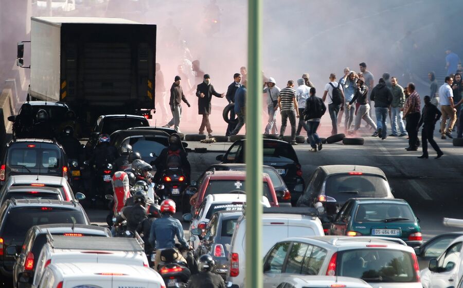 Paris protestos uber taxis