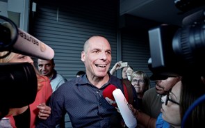 Varoufakis tem uma mensagem para Portugal: 'A democracia funciona, confiem no povo'  