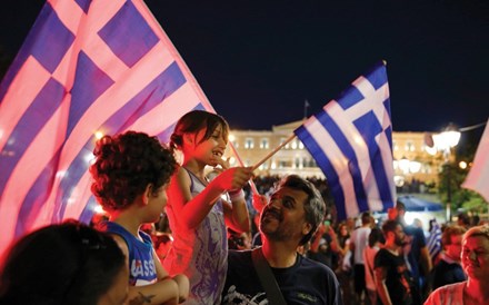 Juros da Grécia a dois anos recuam quase 10 pontos percentuais em semana de acordo com credores
