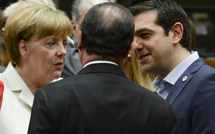 As 41 horas frenéticas para chegar a um acordo com a Grécia