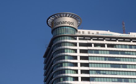 Sonangol encaixaria 100 milhões com venda de direitos