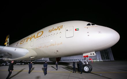 Etihad Airways vai cortar até três mil postos de trabalho