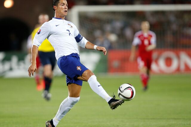 Jogo de futebol Bélgica-Portugal em suspenso