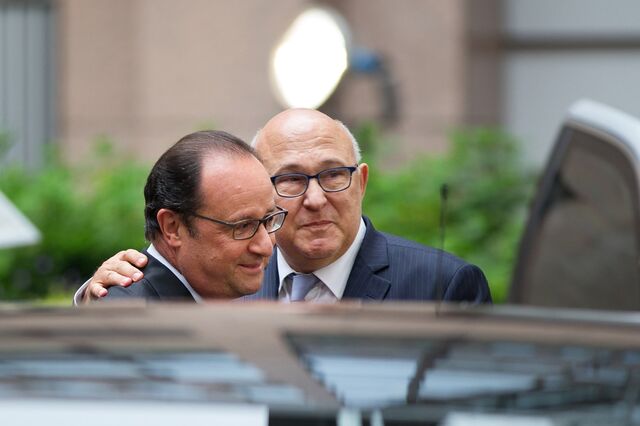 Michel Sapin substitui Macron no ministério da Economia em França