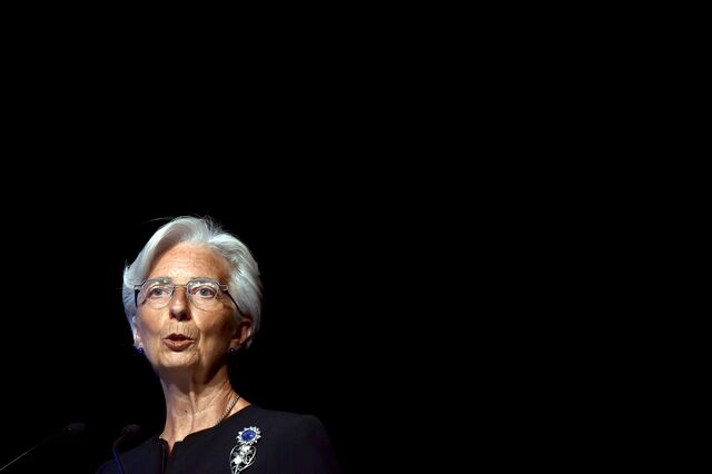 Fardo da dívida bloqueia medidas dos bancos centrais