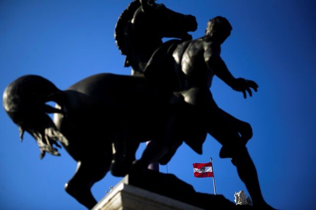 Áustria restabelece controlo de fronteiras à meia-noite