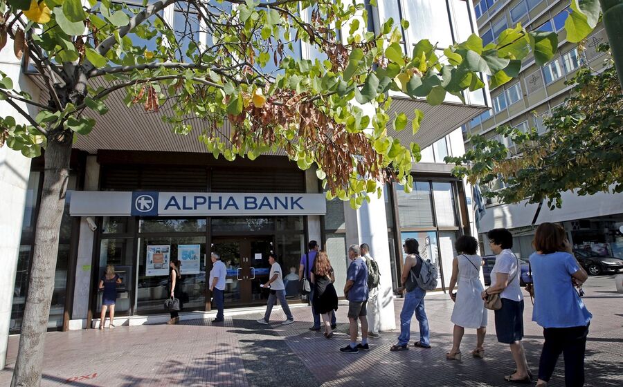 Grécia fila banco