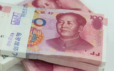 China desvaloriza yuan para o valor mais baixo desde 2011