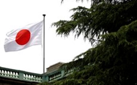 Japão prepara novo programa de estímulos de 241 mil milhões de euros