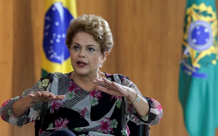 Dilma afirma que 'errou' ao demorar a perceber a gravidade da crise