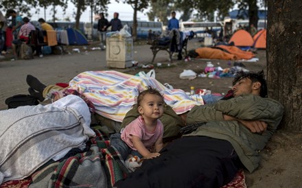 Refugiados na Grécia meio ano à espera de respostas