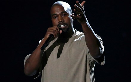 Kanye West diz ter uma dívida de 47 milhões de euros