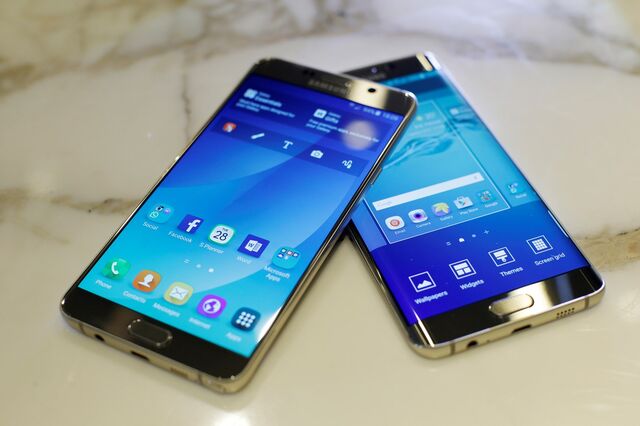 Smartphones: Samsung reforça liderança e rouba mercado à Apple
