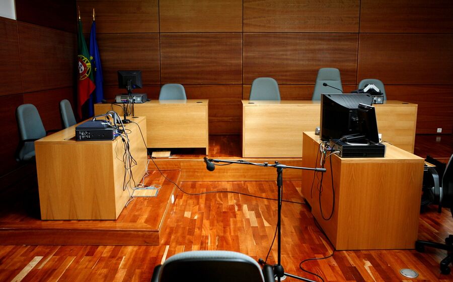 Tribunal