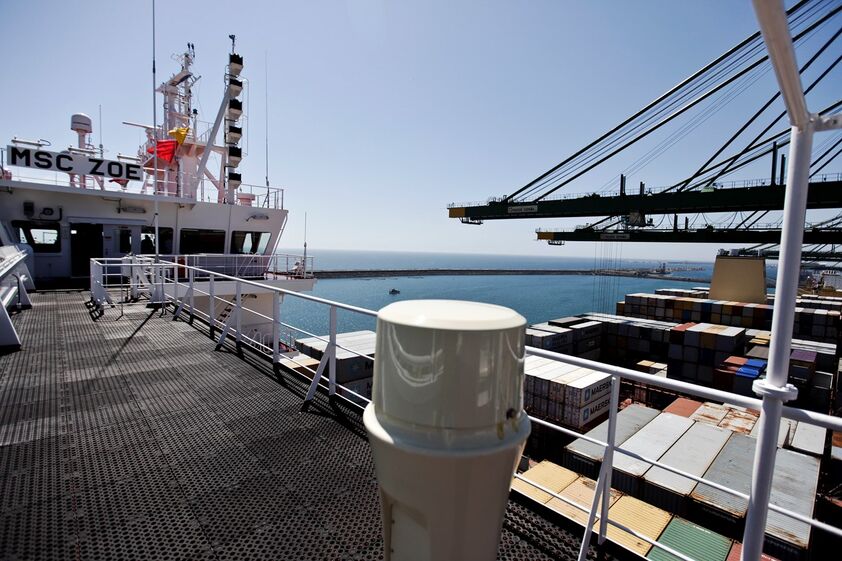 porto sines, contentores, exportações