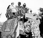 Rainha Isabel II em Jaipur na Índia em 1960.