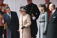 Rainha Isabel II com Nicolas Sarkozy e Carla Bruni em 2008 em Windsor.