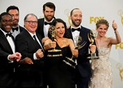 Membro do elenco da Veep: Sam Richardson, Reid Scott, Kevin Dunn, Timothy Simons, Julia Louis-Dreyfus, Tony Hale e Anna Chlumsky